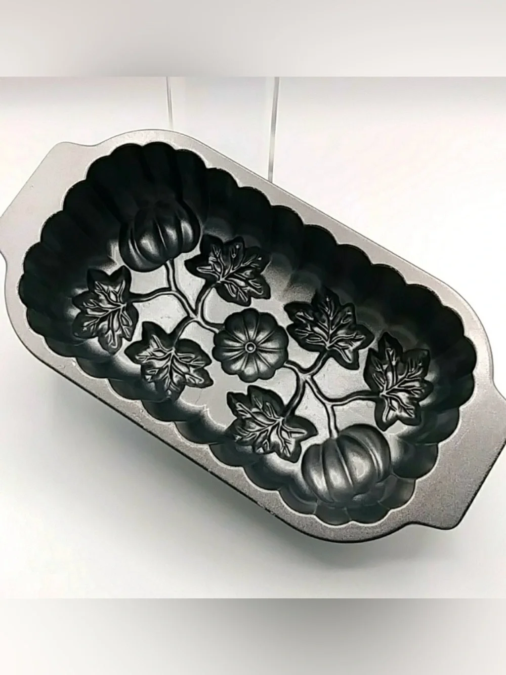Nordic Ware Pumpkin Loaf Pan. 1 lb, made in USA